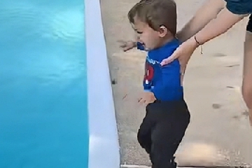 ���ռ����б���100������,�����к�����100�ֵ�����