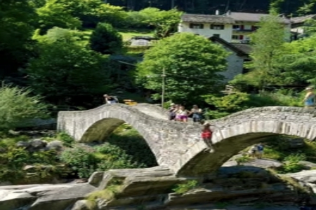 ����100��Ů�������ִ�ȫ